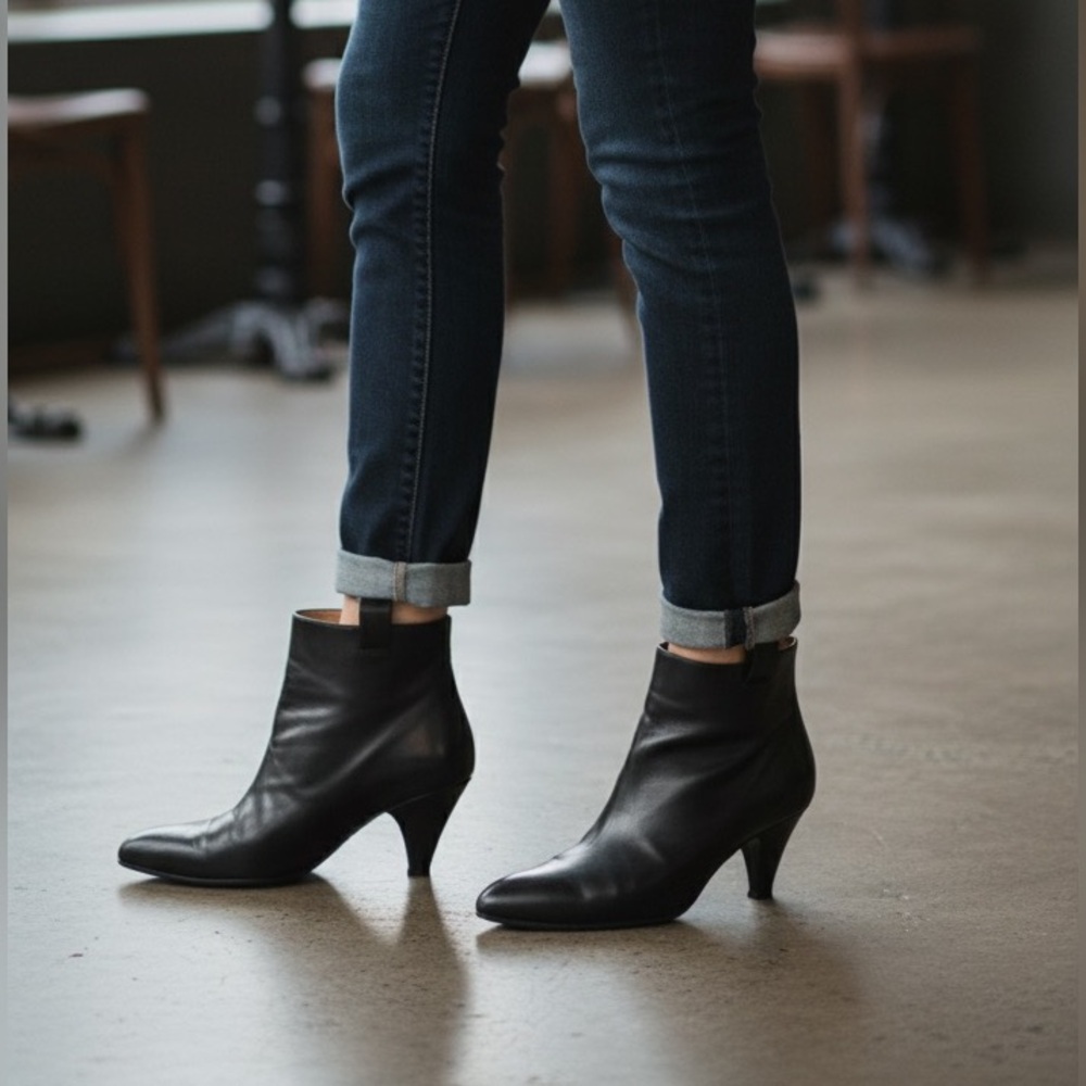 Laurence Dacade Women’s Black Leather Heeled Ankle Booties‎ Size 35.5 5.5